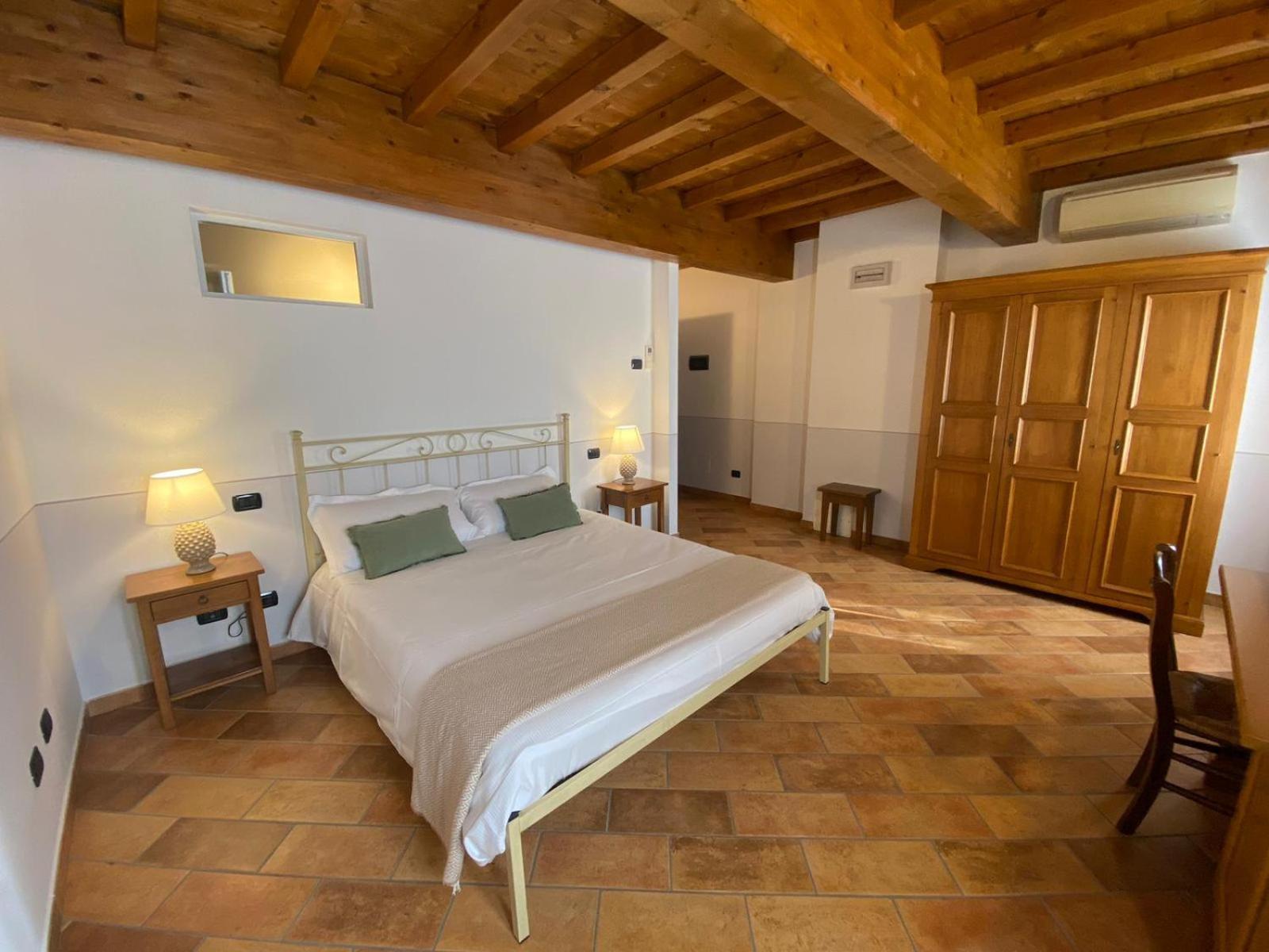 Locanda Corte Ruspecchio Bed & Breakfast Quattro Castella Exterior photo