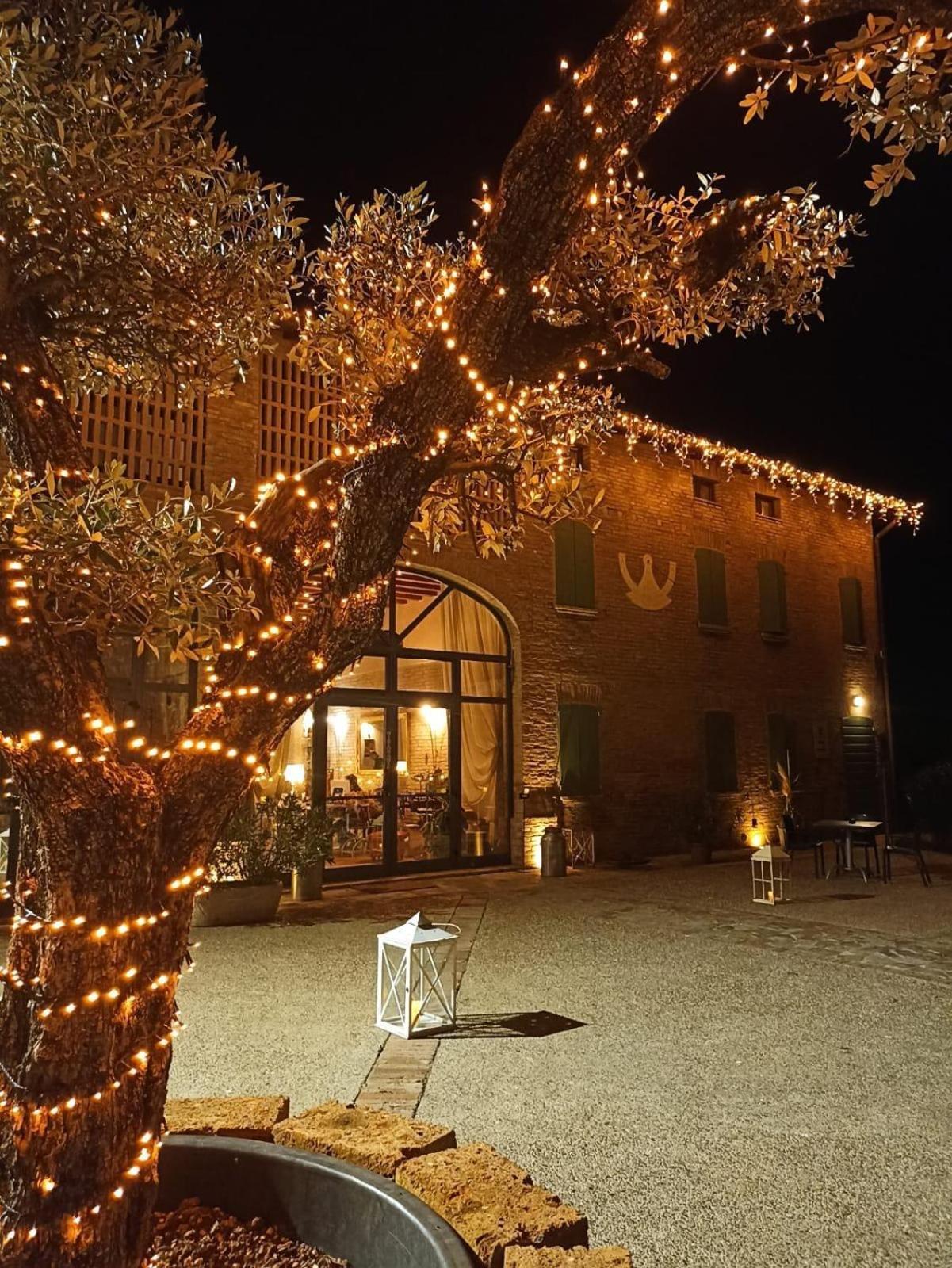 Locanda Corte Ruspecchio Bed & Breakfast Quattro Castella Exterior photo